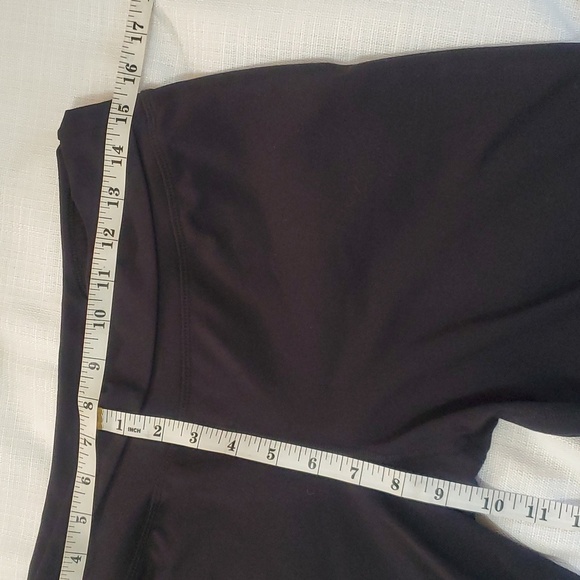 Patagonia Black crop Caprii pants Size L - Picture 9 of 10